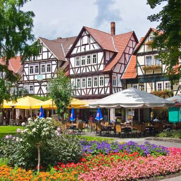 Fachwerkhäuser, Bad Sooden-Allendorf, Kurort, Altstadt, Blumen, Gastronomie, 