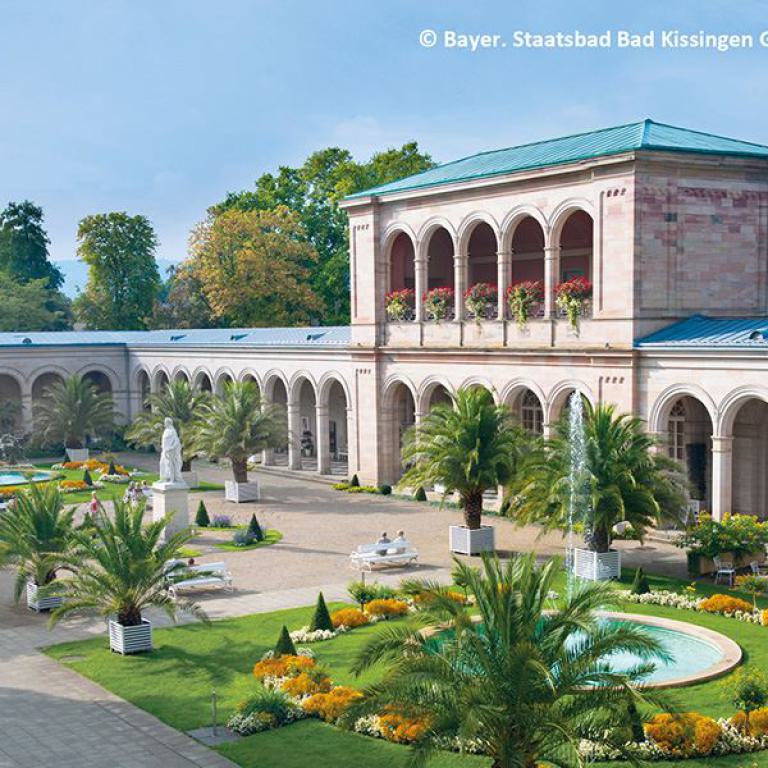 Bad Kissingen, Arkadenbau, Kurort, Heilbad, Architektur, Brunnen, Gartenanlage, historische Gebäude