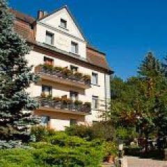 hotel, bad brückenau, außenansicht, balkon, garten, urlaub, unterkunft, natur, ferien,