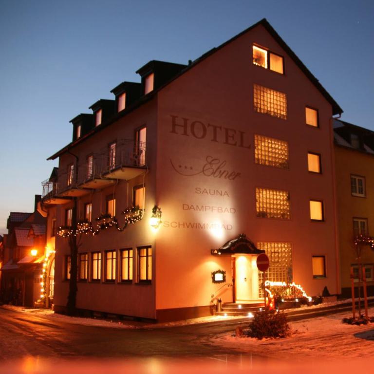 bad königshofen, hotel ebner, weihnachten, abendstimmung, beleuchtung,