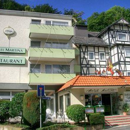 hotel, fachwerk, restaurant, außenansicht, grün, sommer