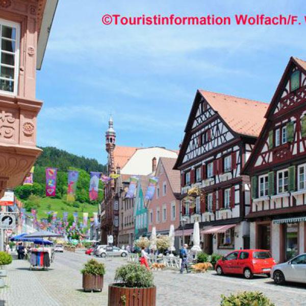 innenstadt, altstadt, fachwerk, straße, geschäfte, architektur, historisch, stadtbild, urlaub, seniorenreise